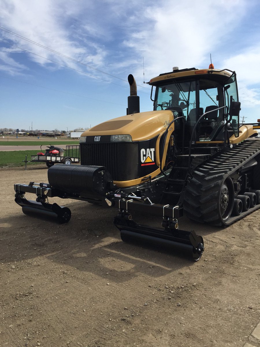 BradyTeveldal's tweet photo. Knocked this out at #lankota the other day. Works Awesome!! #stalkstompers #cat #caterpillar #stalkroller #no-till https://t.co/E134WrlI4x