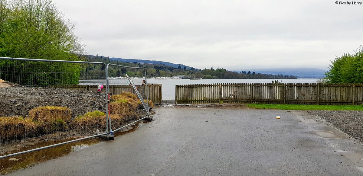 PicsByHarry's tweet photo. A pretty sorry looking Drumkinnon Bay today @lovelochlomond @lomondtrossachs @lochlomondshore . Not a good advert for European Championships 2018. https://t.co/WRY3MvwLrv