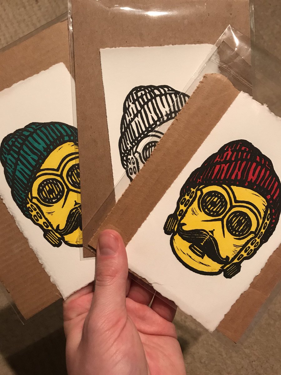 higecs's tweet photo. Where should I hide these C3PbrO’s at #Evansville? #fafevv @FAFEVV https://t.co/raqXXCX3lZ