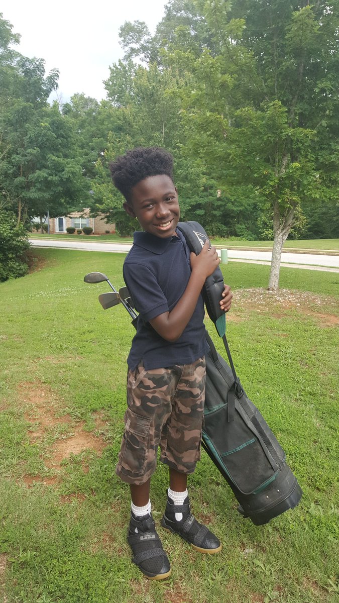 DeuceHands's tweet photo. I have tried it all #lefthandedclubs #golf #nothingbeatsafailbutatry #wellrounded #scholar #athlete #CEO #henrycounty #communityservice #teamdeucehands https://t.co/a9M2jhw9tS