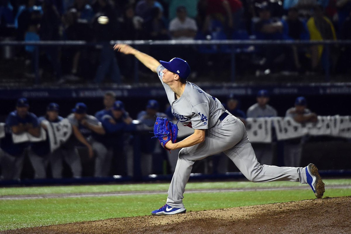 MLB México tweet media