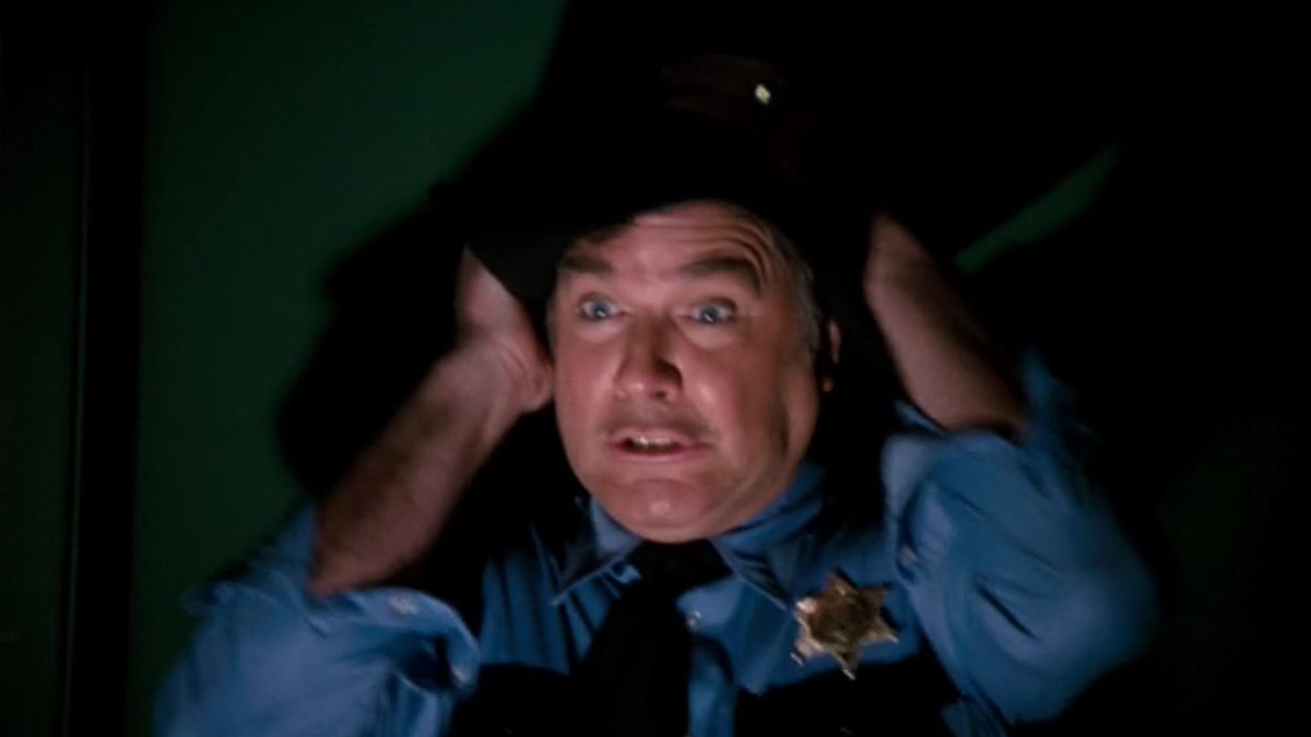 larryafranks's tweet photo. This is one of the best scenes in all of the #DukesofHazzard. So funny! So memorable! #GhostofGeneralLee https://t.co/ZWaDIse4Ye