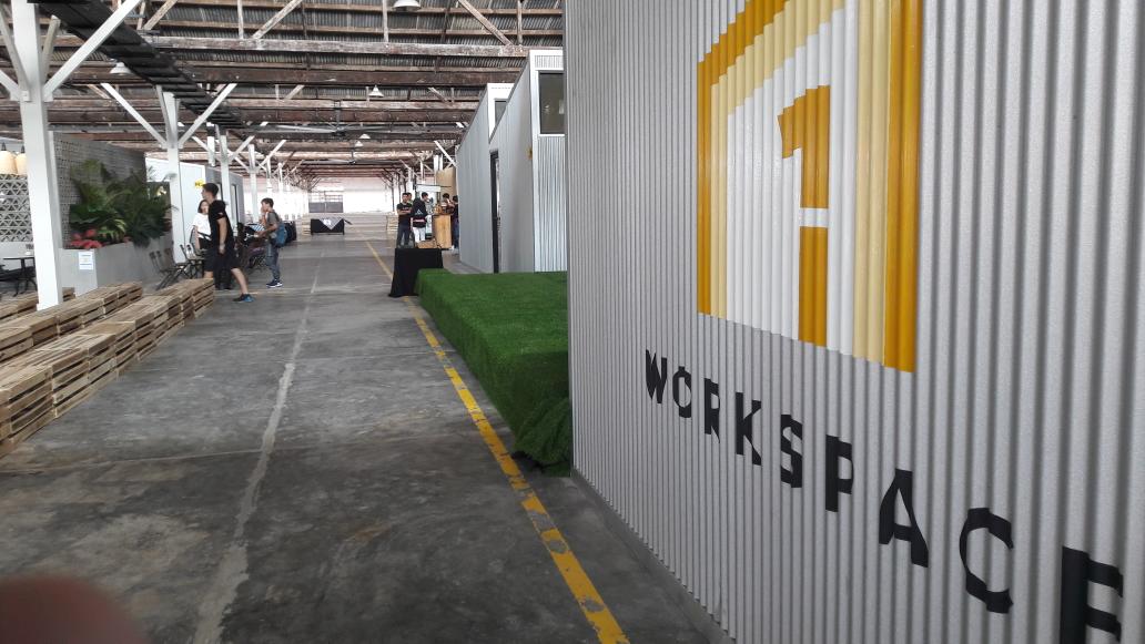 wjlonghurst's tweet photo. At community launch of The Factory #PhnomPenh - a mixed-use tech &amp; creative hub and workspace. Supercool #WS1Launch https://t.co/IZgtB4FsgB