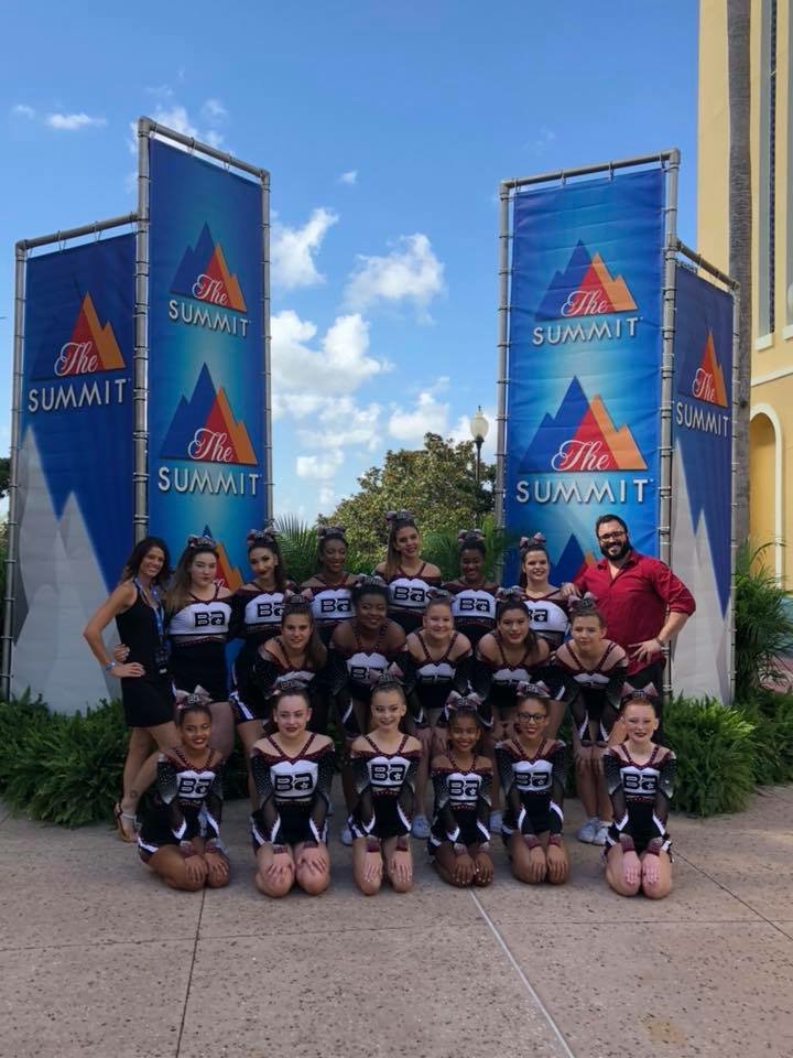 BA_SrCrystal's tweet photo. WOW! What an awesome way to end our season!! We HIT in Finals 🔮💪🏻
Going home 6th in the world!! #CrystalCrew #CCS2 #SS2 #InternationalSr2 #Summit2018 https://t.co/XwkolxpW93