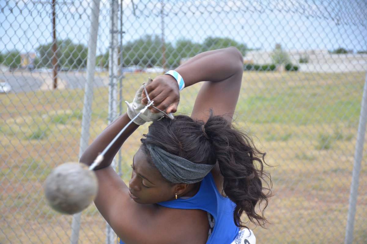 JavelinaTFXC's tweet image. Racheal Somoye, Lone Star Conference Champion! 🥇 Takes the gold in the hammer throw! Alyssa Canul joins her on the podium with a bronze! 🥉

#LSCtrack
#JavelinaStrong