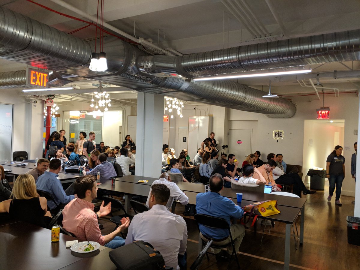 bradorego's tweet photo. Packed house for #SWImpact18! Just about to get started. Thanks to @TechHubNYC for hosting! #startupweekend #swnyc #mentorship @StartupWeekend https://t.co/G0rIlZs521