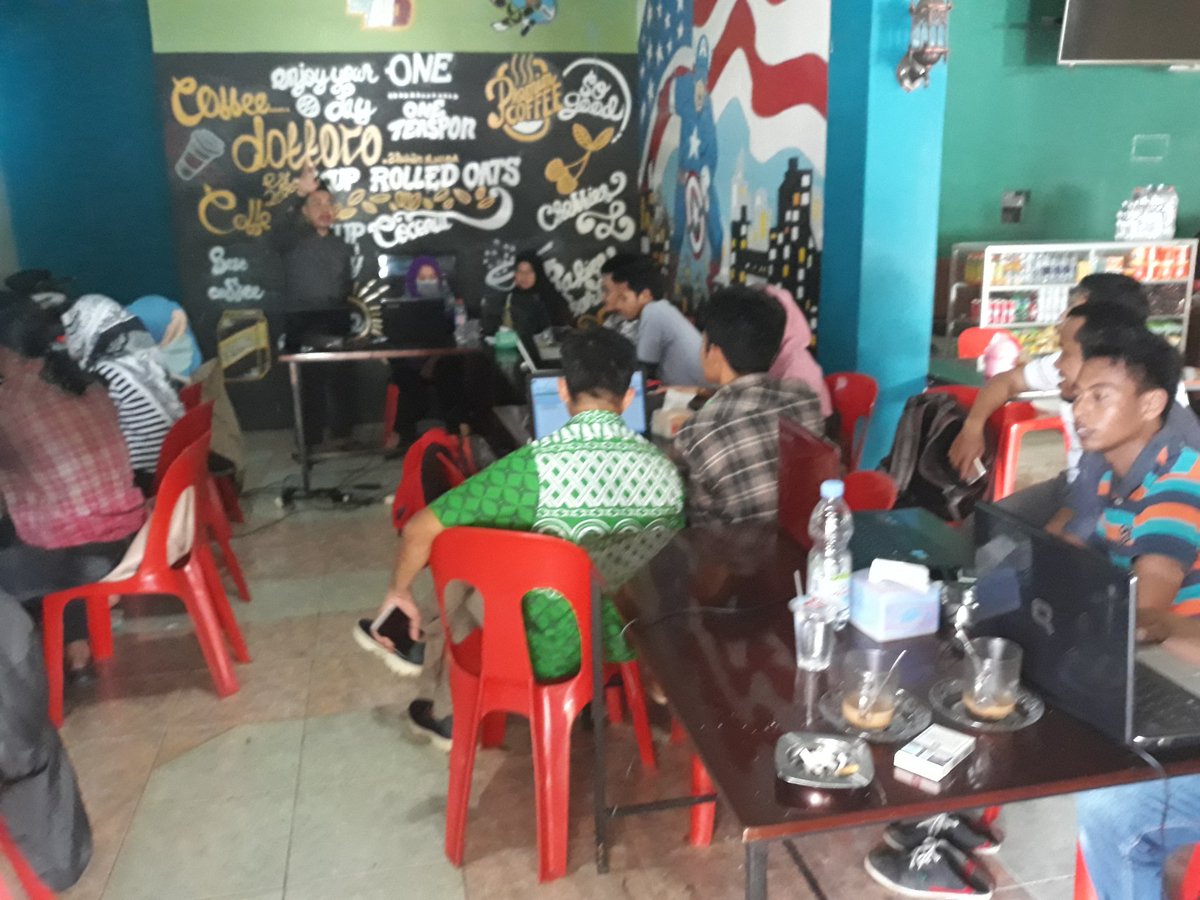 MuhIkba14's tweet photo. "Pendamping Lokal Desa mengawal Kemandirian Desa"
#TerimaKasihPLD
#TPPISulSel
#TPPIMaros
#TPPIMoncongloe
@jokowido
@EkoSandjojo
@anwsanusi
@andi_mappisona
@MuhIkba14 https://t.co/MCWHv1z2A6 https://t.co/rvc7k7AOuZ