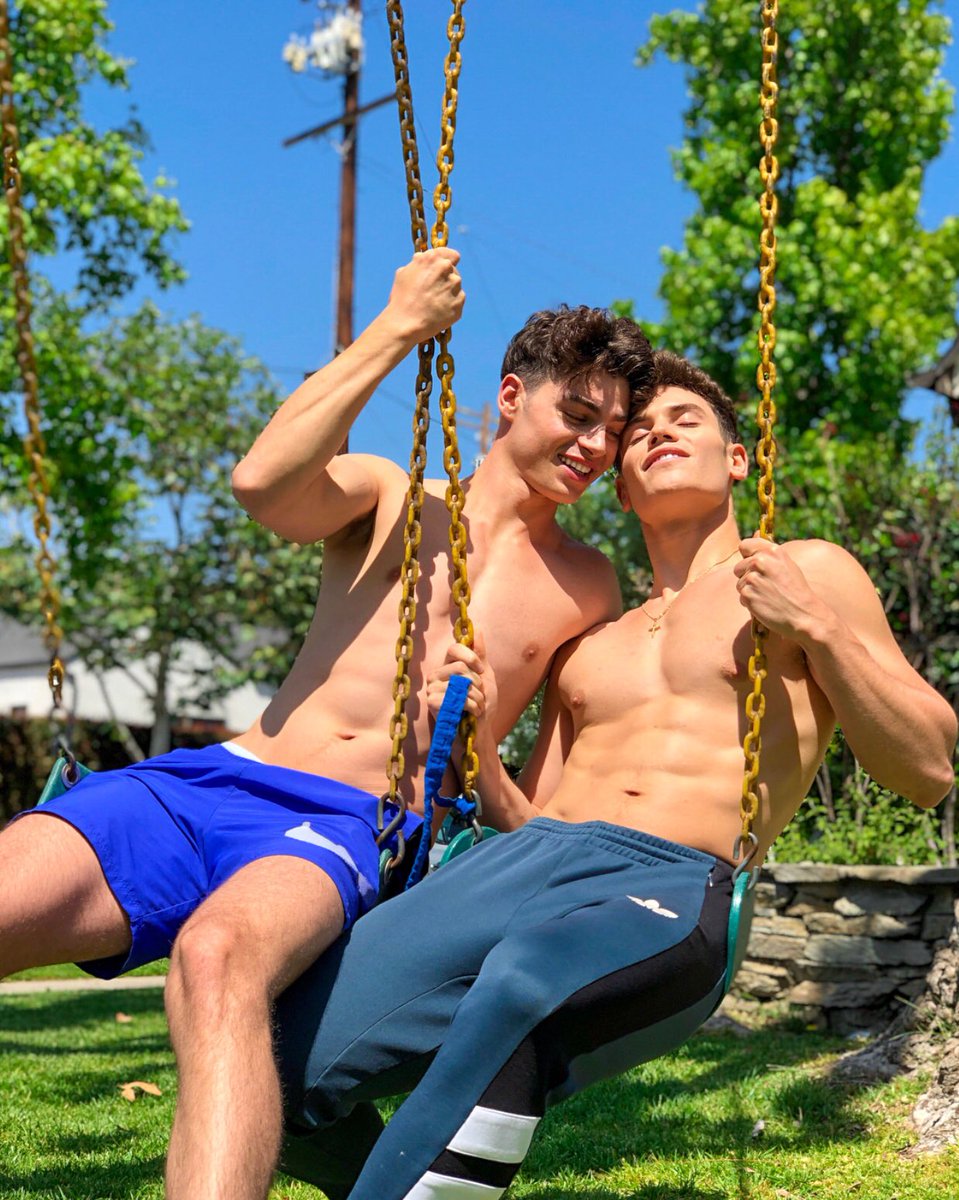 New blog post featuring <a href="/NickChampa/">Nicky Champa</a> and <a href="/pierreabouvier/">Pierre</a>! Hit the link in my bio to check it out!