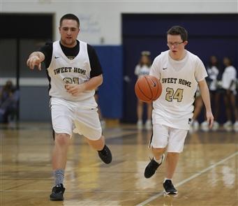 bufnewspreptalk's tweet photo. Gallery from @MQMulville: Newfane at Sweet Home unified basketball #preptalklive https://t.co/R0CVvn8NIr https://t.co/T4fUwPmyg4