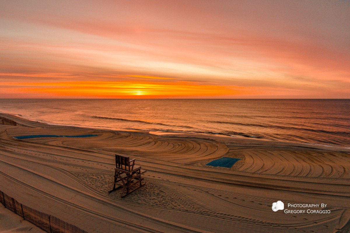 GregoryCoraggio's tweet photo. May #Sunrise @ Brick Beach III, Brick Township, New Jersey #Phantom2Vision+V3.0 #Drone #UAV
https://t.co/4dSj57pQMM
©2015 Photography By Gregory Coraggio https://t.co/4KLZswTy33