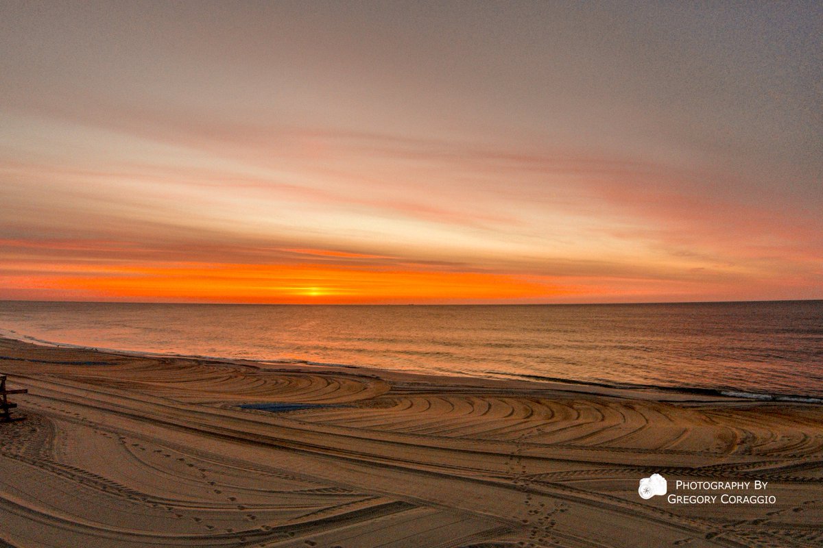 GregoryCoraggio's tweet photo. May #Sunrise @ Brick Beach III, Brick Township, New Jersey #Phantom2Vision+V3.0 #Drone #UAV
https://t.co/4dSj57pQMM
©2015 Photography By Gregory Coraggio https://t.co/grqVys4Sfj