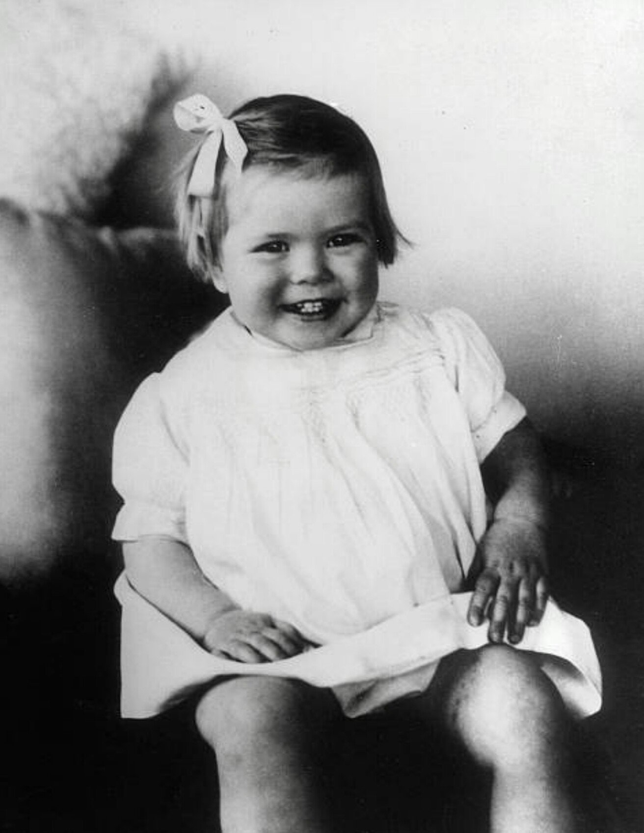 Twitter 上的 カトウ ニニ おはようございます 5 5 こどもの日 あの大女優の あの人生にも子ども の時があった という訳で 4人のスターの子ども時代の写真を マレーネ ディートリッヒ マリリン モンロー グレース ケリー イングリッド バーグマン