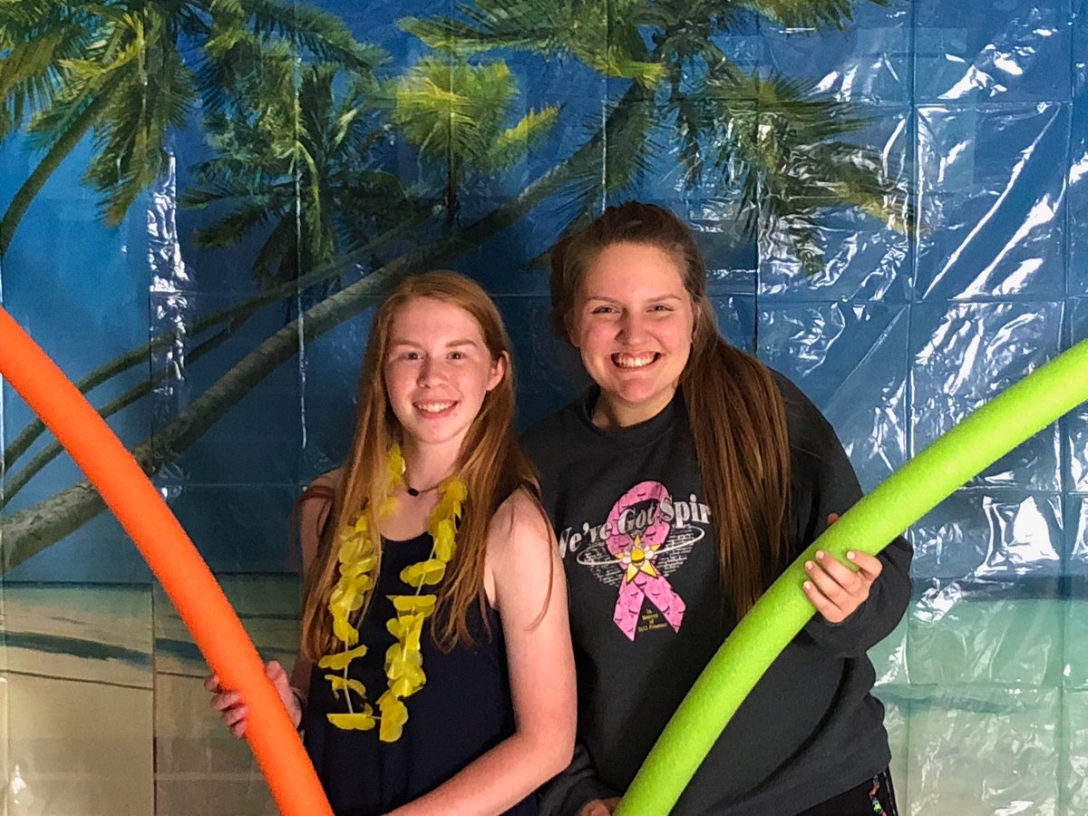 ShariRobert's tweet photo. So thankful for these ladies!!! ❤️ @FredoniaJackets @FredoniaJSHS https://t.co/95imKN0Bqo