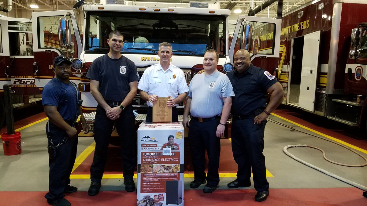 thughes9829's tweet photo. 1 more shift with the Bruisers. It was great to work with this motivated group. Thanks for everything. You truly made a difference. #bruisershift #missionoriented @GradyValencis @jcwise3 @bfrankelpgfd @DFletchtwo @FTSJimmy https://t.co/LMVbBQ0FIT