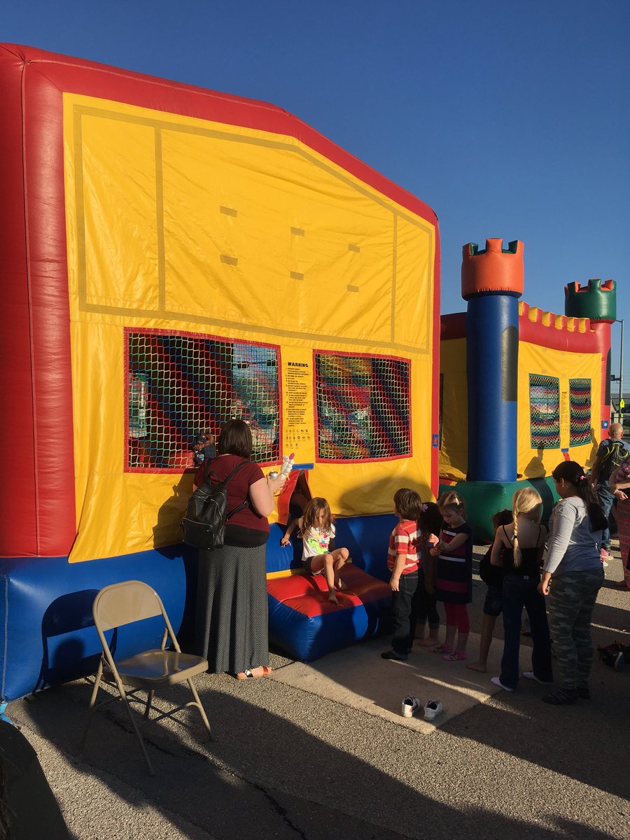 ErinRuthKing's tweet photo. Carnival Night at Washington! @Washington_NPS @npspanthers https://t.co/28a7GiRUJN