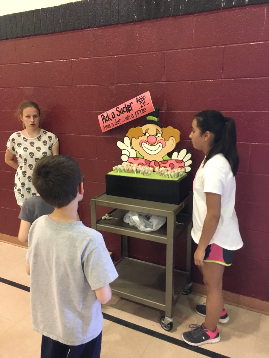 ErinRuthKing's tweet photo. Carnival Night at Washington! @Washington_NPS @npspanthers https://t.co/28a7GiRUJN