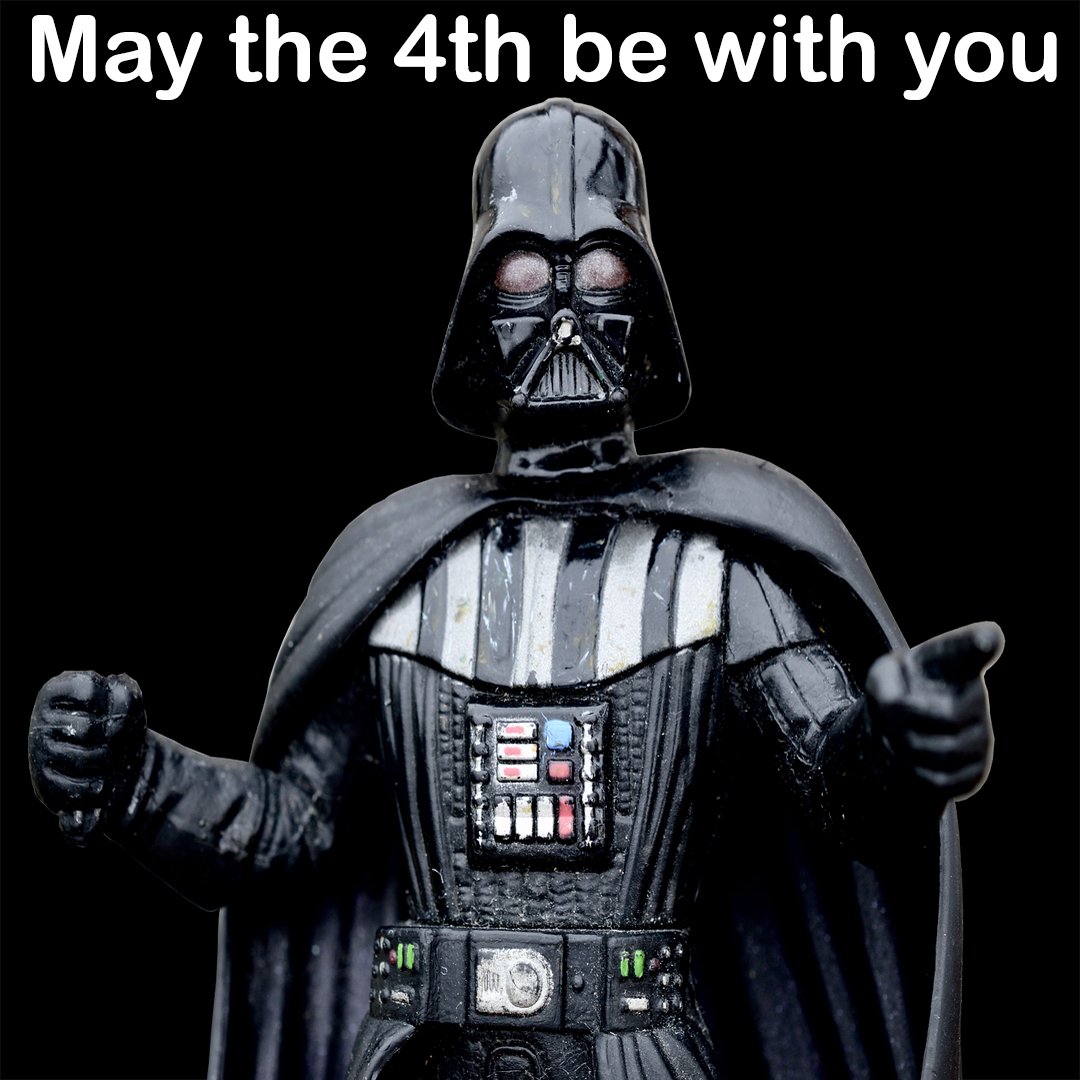 blendtw's tweet photo. T.G.I.F ‼️ 😄😆😍😎 #StarWarsInFiveWordsOrLess #StarWars #WhatStarWarsTaughtMe https://t.co/FZWs6Ig7nA