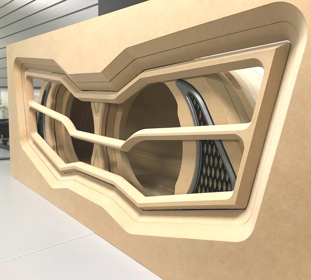 Repost from @mobilesolutionsfabrication
Day 4 of our Master Tech Training! Check out this enclosure and trim designed and built during class! #mastertechtraining #tools #mobilsolutionsfabrication #SFS #SmartFrameSystem #msfabarmy #msfabtech #fabtraining #mobilesolutions #mobilso