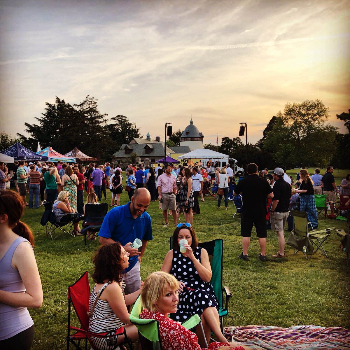 Perfect evening for <a href="/Maymont/">Maymont</a> Beer and Wine Classic! 2000+ of our friends and some@of #rva ‘s and VA’s best breweries and cideries across the lawn.