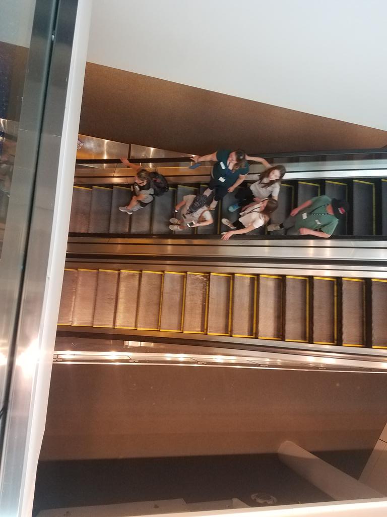 MrsDSciExplrr's tweet photo. Powerful and awesome exhibits at the Newseum.  Bus 2 rocks!  #PMSDC2018 https://t.co/bevIcqsx1G