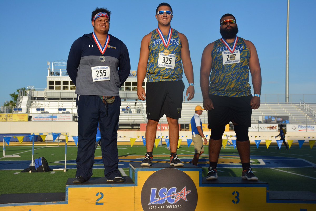 JavelinaTFXC's tweet image. Kenny Zamorano launches the hammer 57.39 meters en route to a First place finish! 🥇Richard Cervantes earns a bronze as well! 🥉

#LSCtrack
#JavelinaStrong