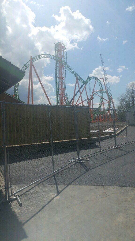 UBTPEC's tweet image. Thank you to @DarienLake for giving us a tour of their new roller coaster, Tantrum! #themepark #engineering