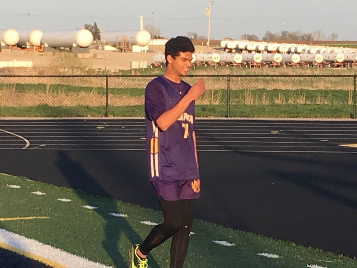 KarlKcorbin's tweet photo. New record 5’ 10”. Caeden daSilva #NevadaCubPride https://t.co/aWFszea6sb