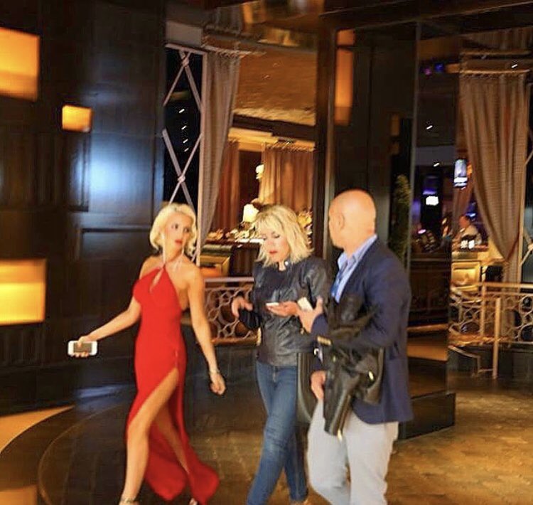 Team Kubo en acción! Y volvemos a la acción... exciting weak ahead... 😜💃 #throwbacks #vegas #gettingready #excitingweekahead