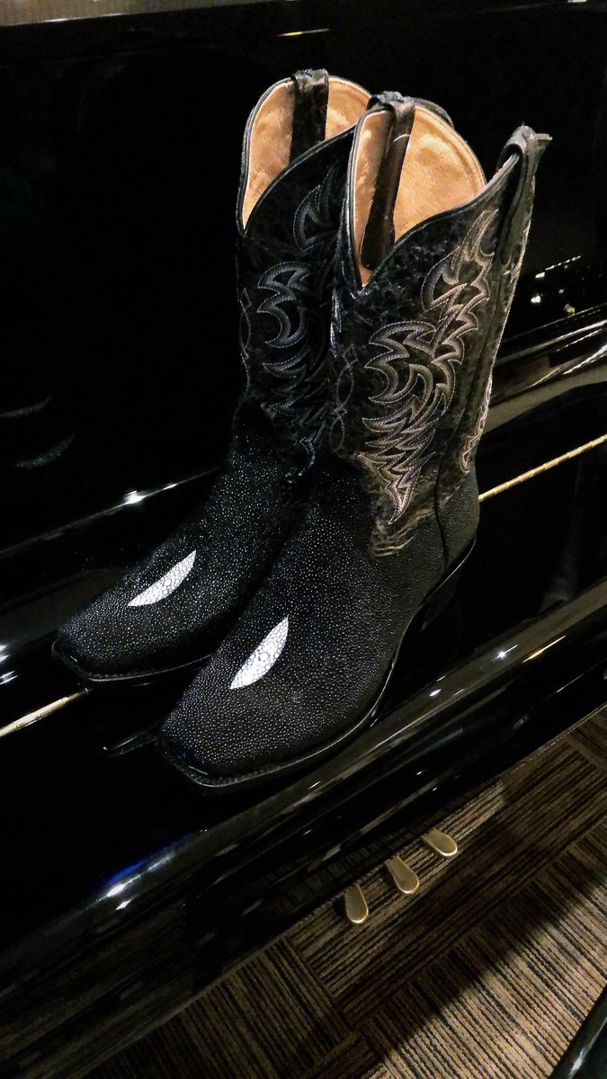 Jimmie Allen On Twitter Thanks So Much Bootbarn For These