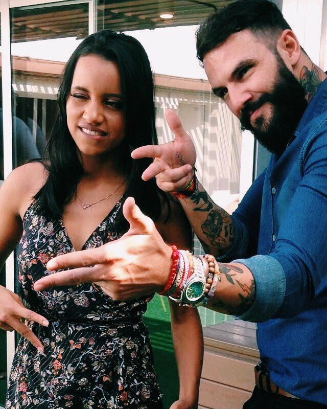 gupobbb's tweet photo. era só amizade//me apaixonei https://t.co/dgEtNehOPJ