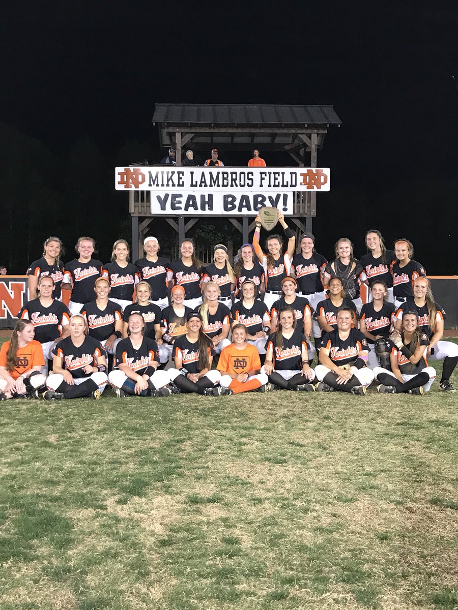 Lady Knights win 7-6 over Ledford and are the CCC Champs!