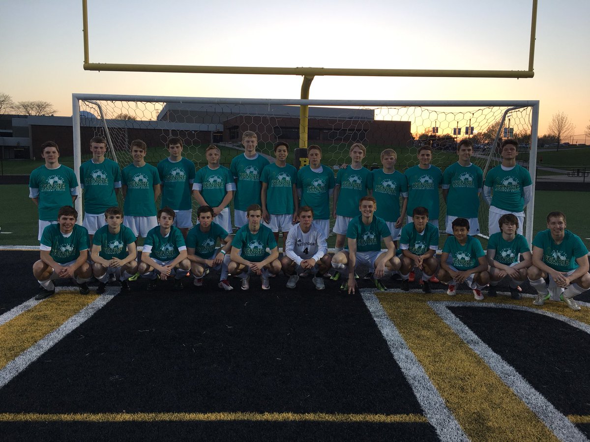 Bett_Soccer's tweet photo. Another night showing support for Team Kenzie! JV gets the 2-0 win over PV. Goals scored by Joe Byrne and Alec Lank #bettpride https://t.co/zpkunjipin