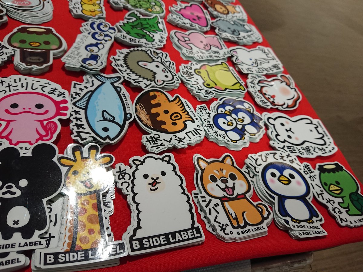 ステッカー屋 B Side Label おはようございます アミュプラザ大分3fフードコート前 東急ハンズ大分店様にて今日も元気に販売会を開催しております なんと本日から5月の新作ステッカーの展開がスタート 一足先に手に入れるチャンス 是非お越し