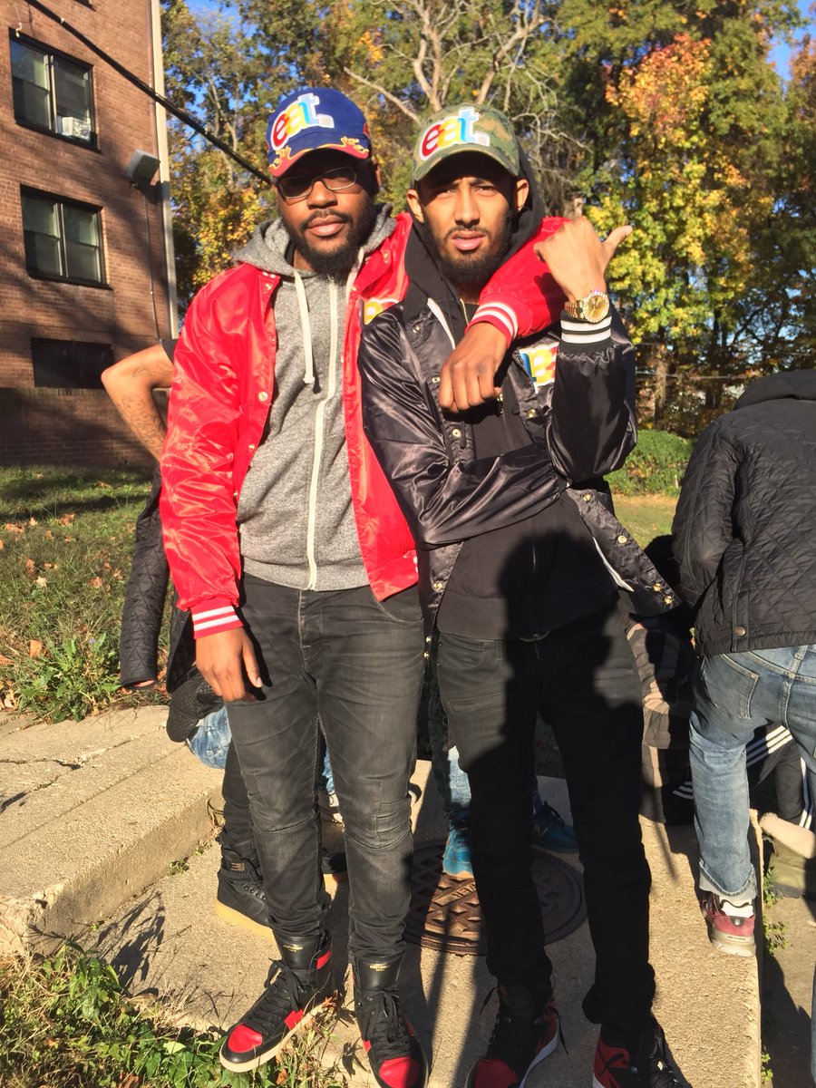100mz's tweet photo. #LLA1🕊 #ThePlugSon https://t.co/1FuWLuP3DA