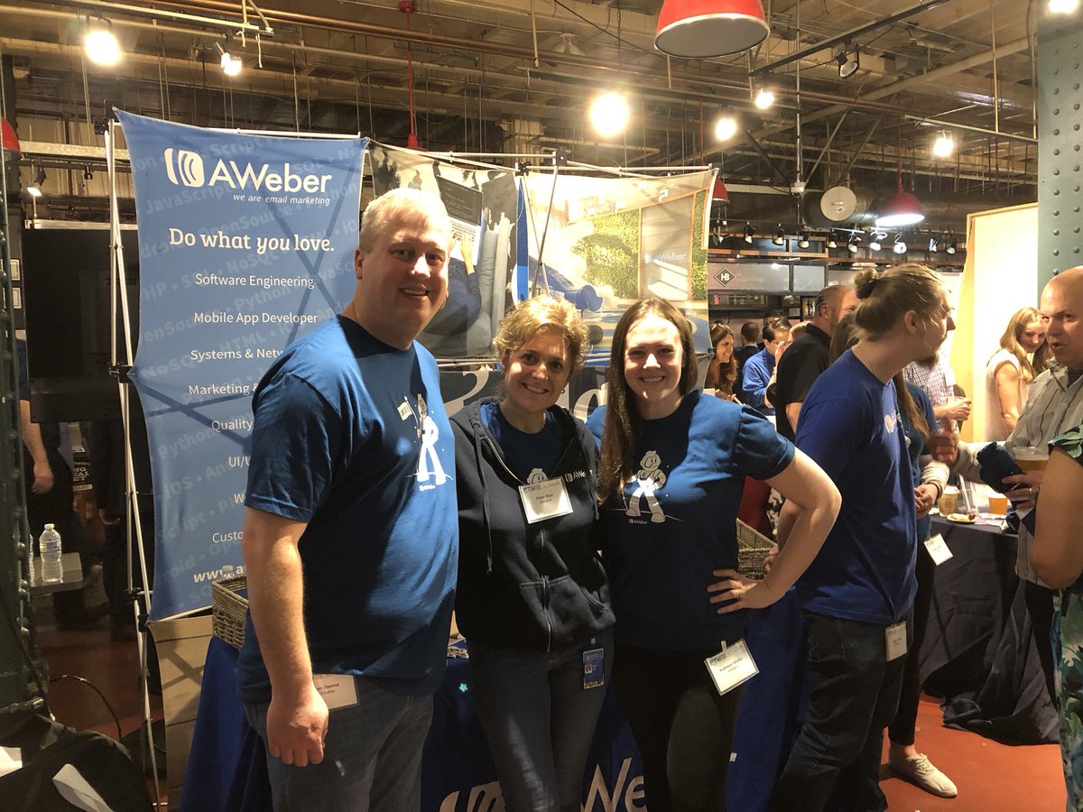 HopeB26's tweet photo. Meeting lots of AWesome people and having a blast! @AWeber #PTW18 #aweberlife https://t.co/M02G88sSq2