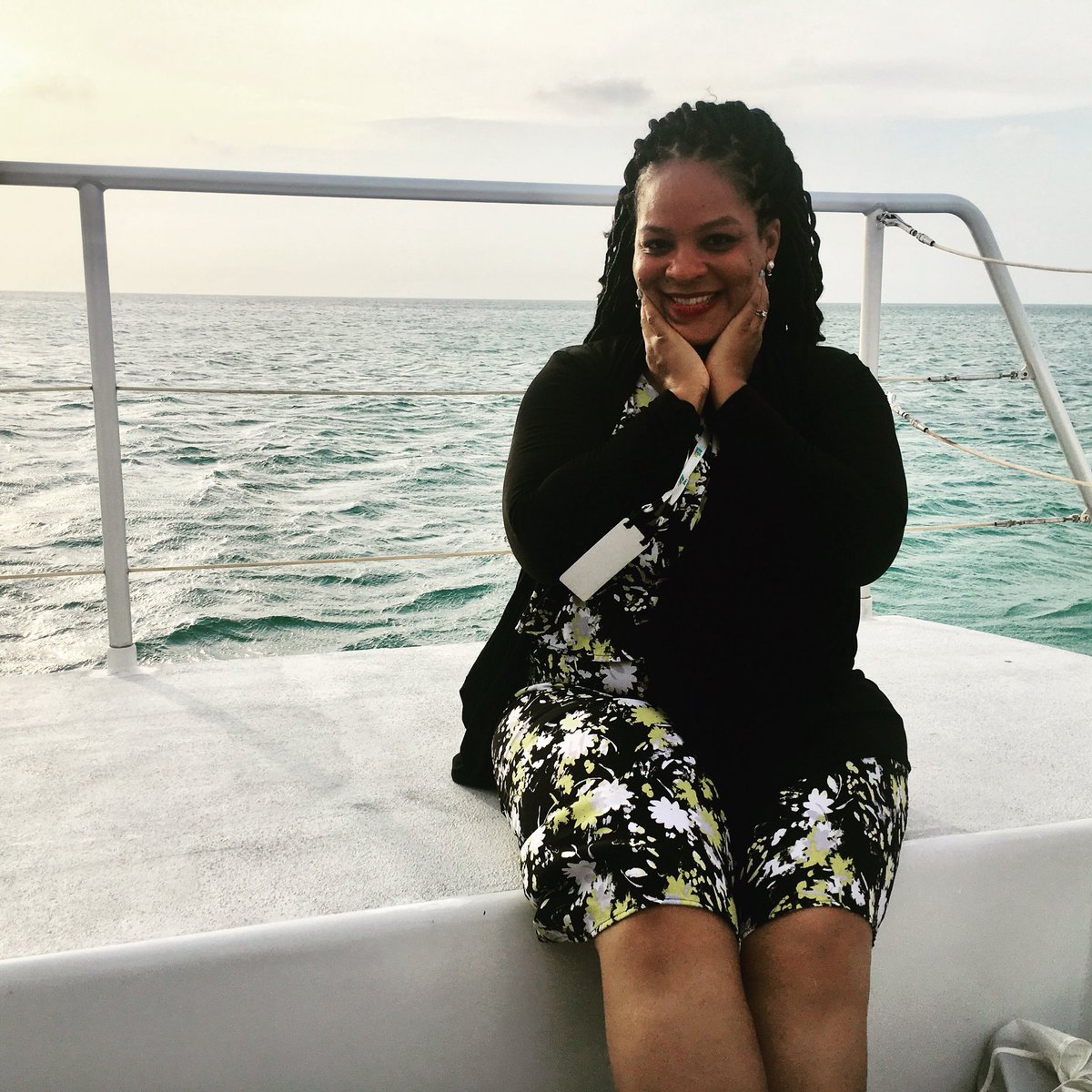 RekeshaPittman's tweet photo. I βBOATED!β #OneHappyIsland #DestinationHappy #Aruba https://t.co/RGwBp37DdW
