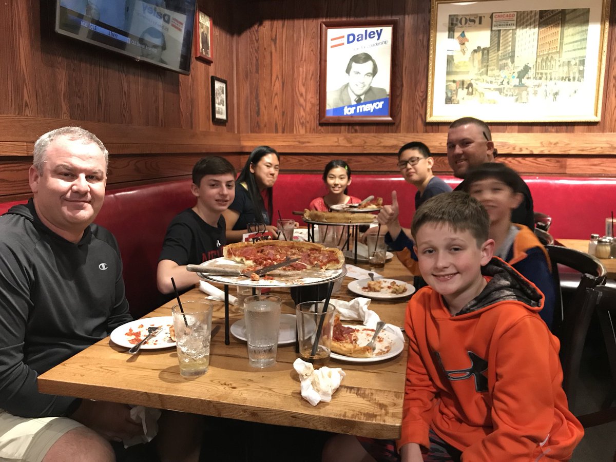 Millertime_GRHS's tweet image. @LCISDMath enjoying the view of the Chicago River before enjoying dinner @GiordanosPizza. Look at that Cheese Pull! #LCISDMath #giordanos
