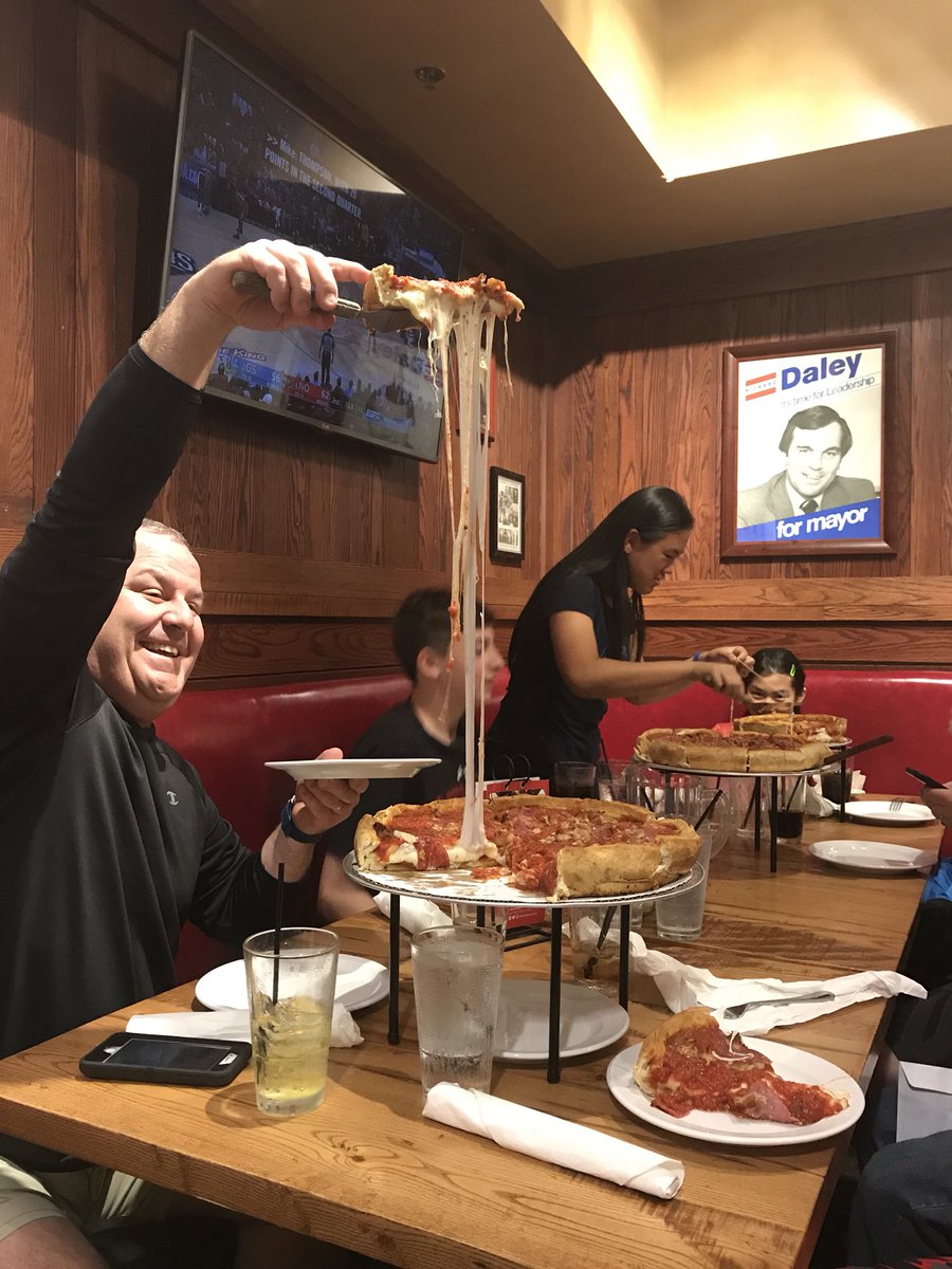 Millertime_GRHS's tweet image. @LCISDMath enjoying the view of the Chicago River before enjoying dinner @GiordanosPizza. Look at that Cheese Pull! #LCISDMath #giordanos