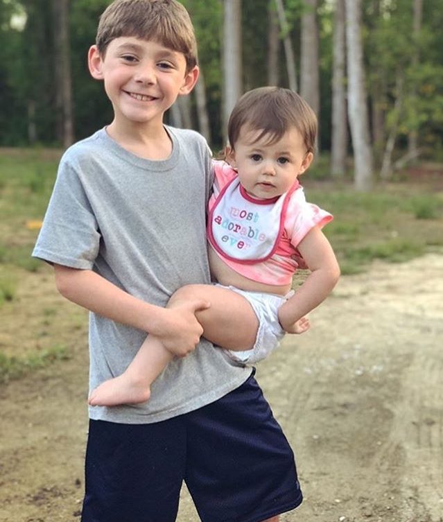 JenelleFanpage's tweet photo. Your twins! @PBandJenelley_1 https://t.co/Tv2XE18TZ4