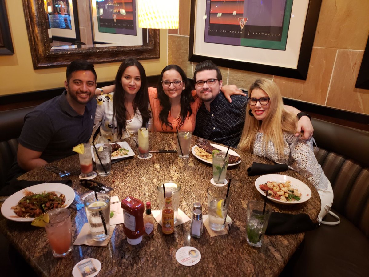 UIC GERIATRICS (@uic_geritweets) on Twitter photo Representing UIC @ #AGS18 Representing UIC @ #AGS18