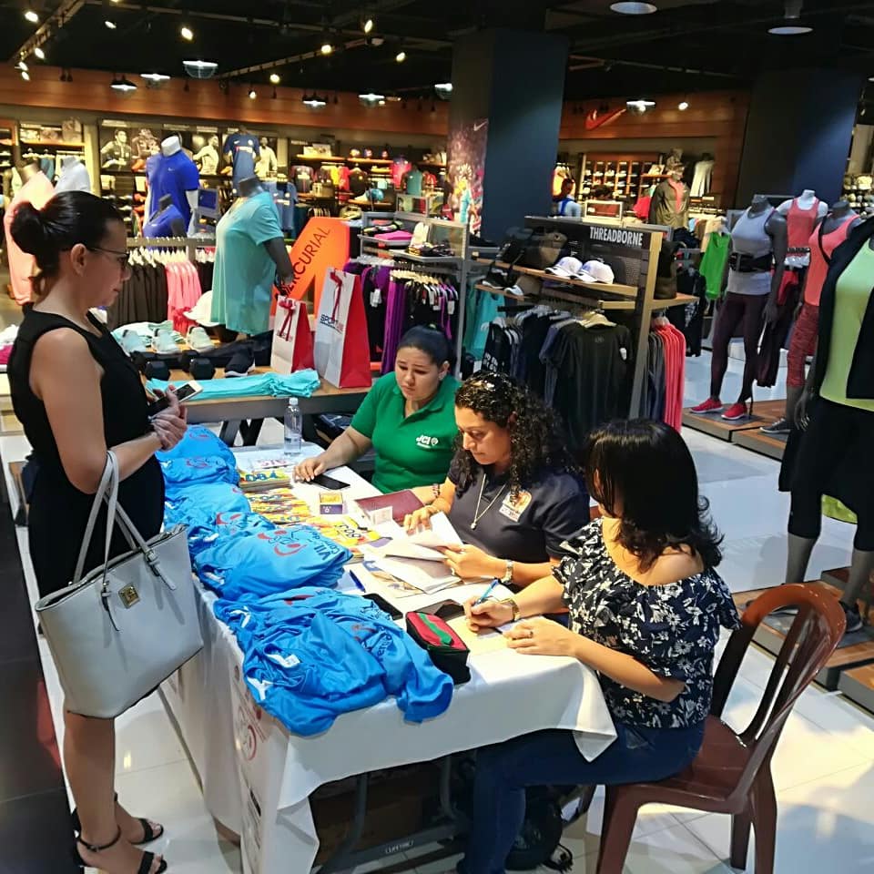 jcimerendon's tweet photo. Inscribite en la IV carrera del día mundial del riñón, mesa de acopio frente a Sportline del City Mall!
Hoy abierto hasta las 7pm y mañana Sábado de 10am a 7pm.
Te esperamos! Juntos mejoramos vidas!
#JCIMERENDON patrocinador de esta noble causa!
#YoSoyelCambio
#ChangesBeginWithMe https://t.co/25S56Wfsbb