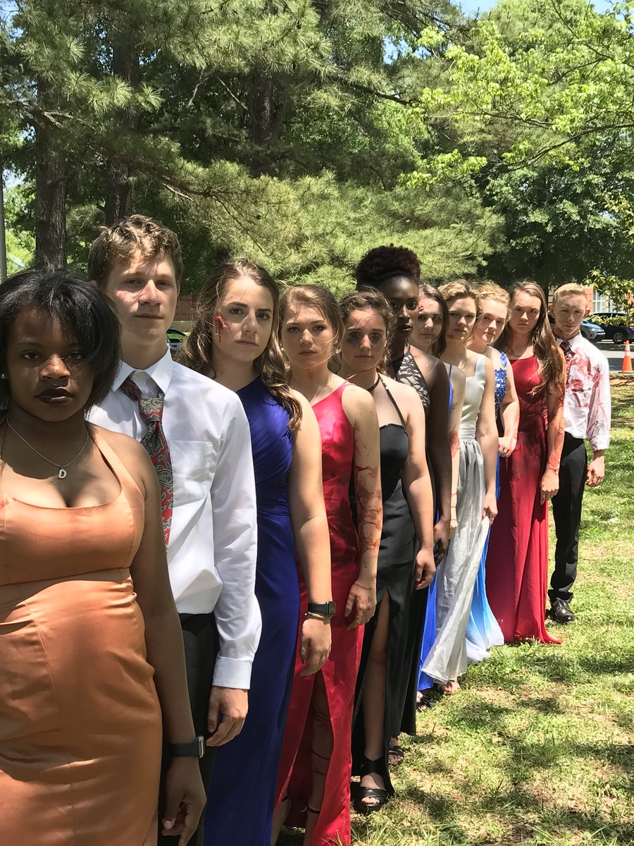 ButlerHSDT's tweet photo. We hope everyone has a fun and safe prom tomorrow! Don’t let your actions ruin lives. Never drink and drive. https://t.co/PF9Pk60T2f