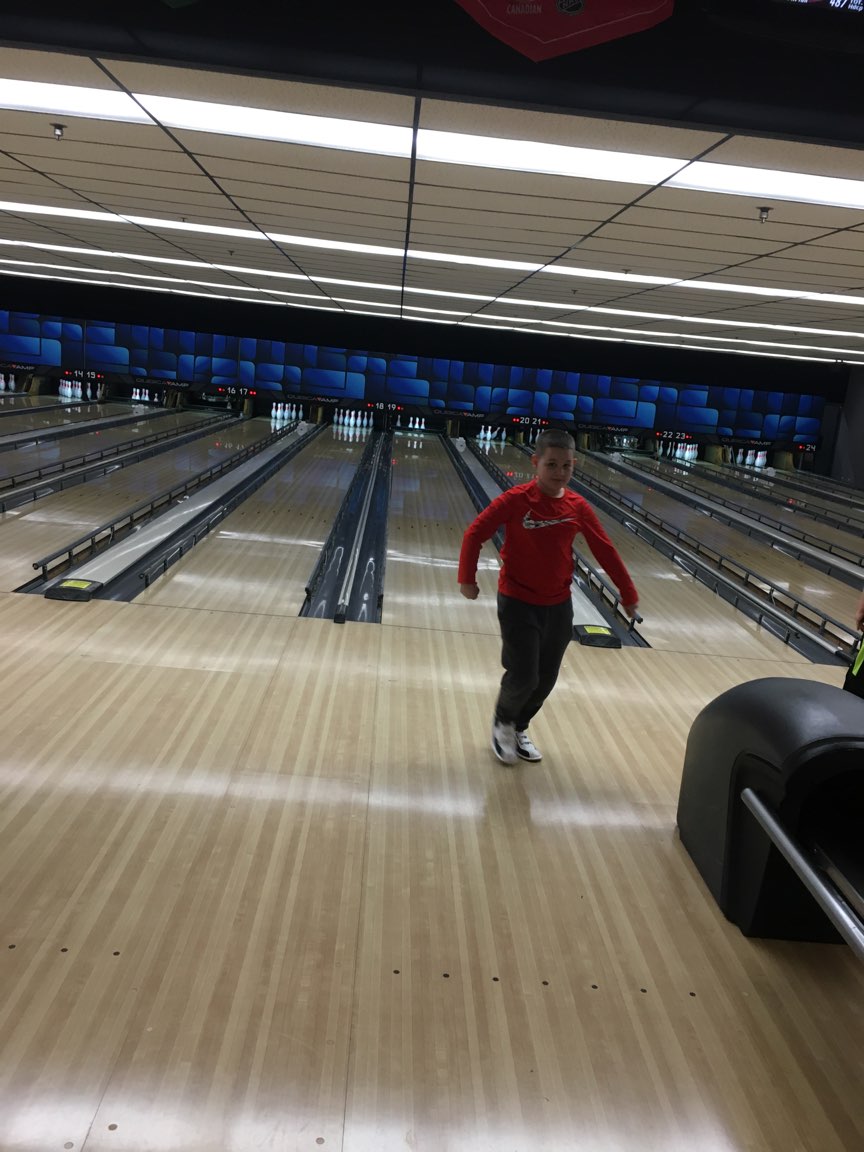 VCAssociation's tweet image. Thanks for a great night of bowling and fun @Strikers_Lanes ! Our Striving For Excellence families had a great time! 🎳🎳