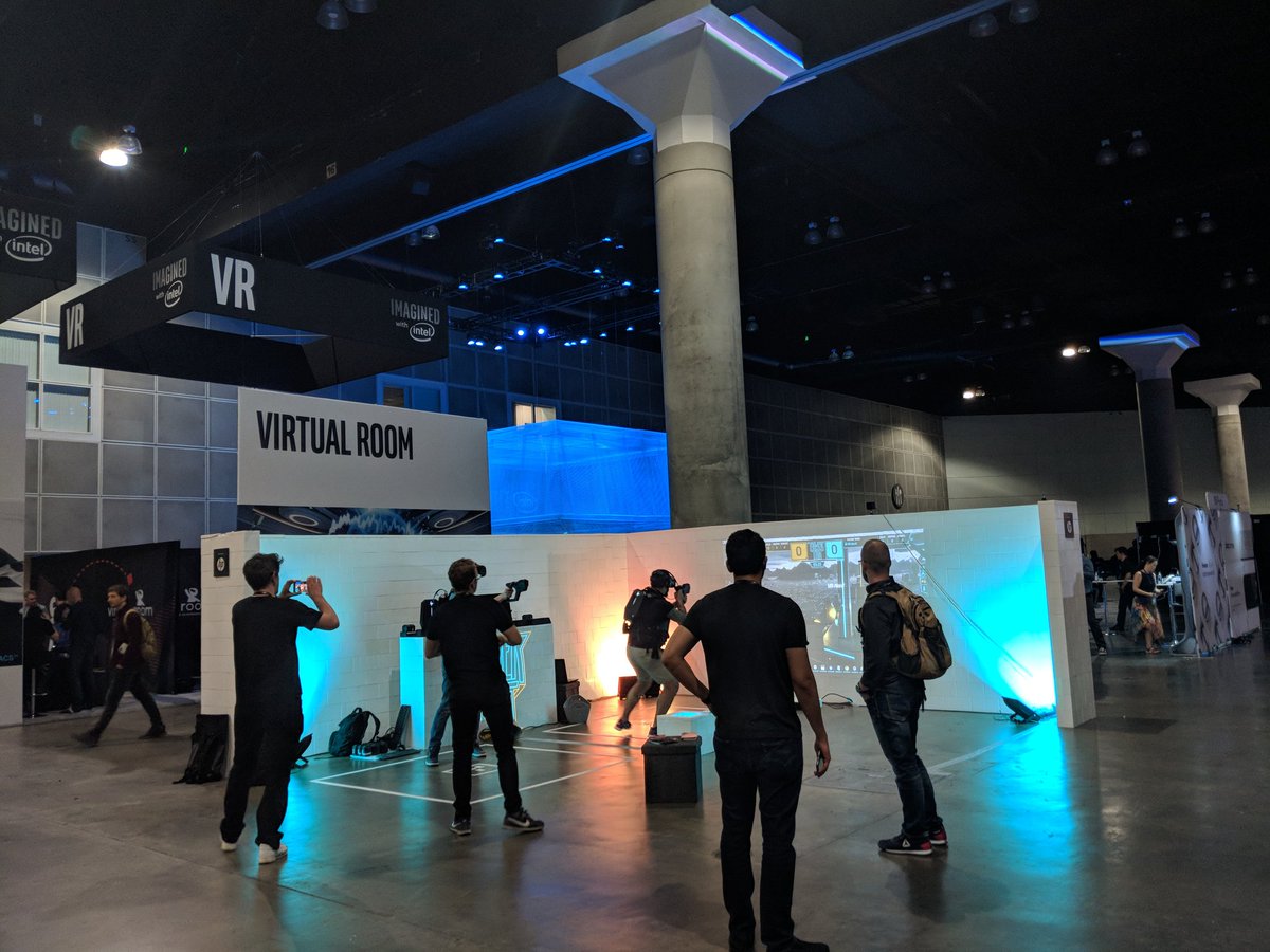 gsantopaolo's tweet photo. At #VRLA a massive @intel booth at #VRLA https://t.co/lujbr0bIlV