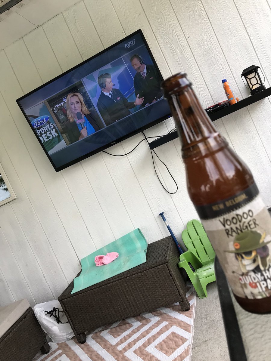 TheeHecock's tweet photo. #WhereIRoot GO M’s!!! https://t.co/iwxpQRXiWi