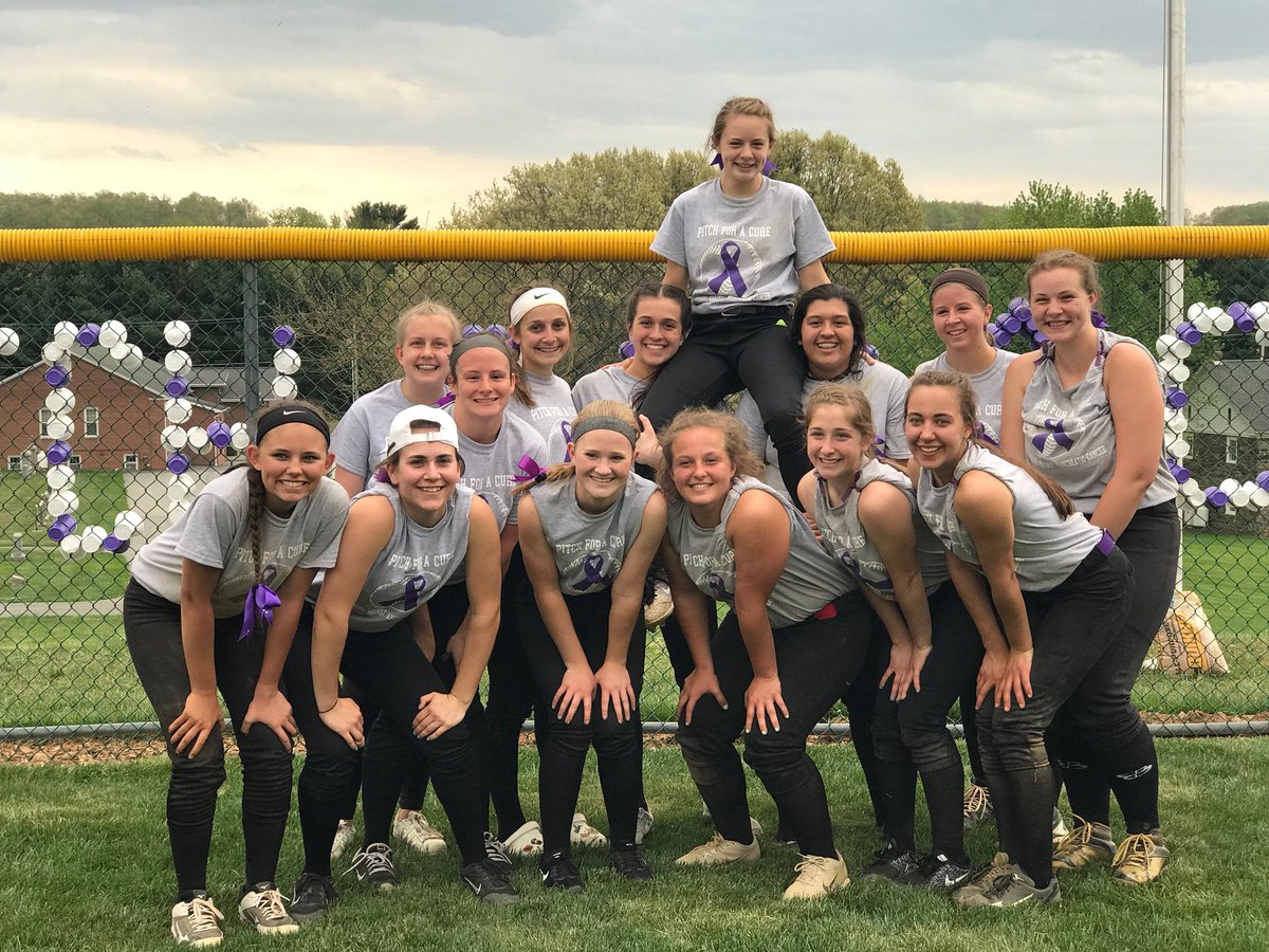 jessFox1519's tweet photo. Thank you to everyone who helped me to make Pitch for a Cure a success!!! 💜 https://t.co/HkaHP7txUF