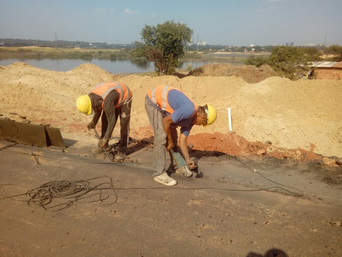 mopcparaguay's tweet photo. [AVANCE DE OBRAS] Imágenes de trabajos realizados en zona de obras de la costanera #FOCEM https://t.co/KKvN0F3Of2