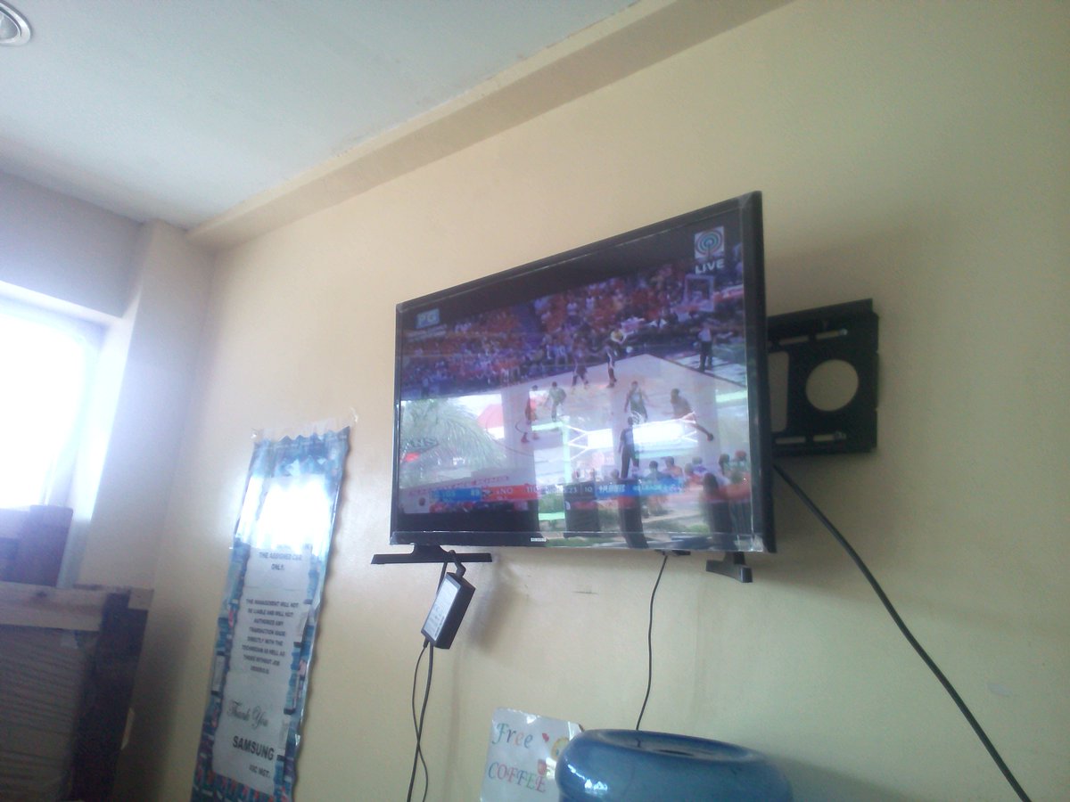 dhenresureccion's tweet photo. #NBASabaDOS GO TEAM GS. #WATCHING_AT_OFFICE https://t.co/iObaVz18q5