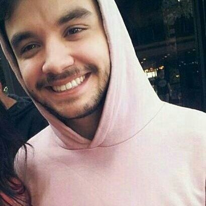 agusmicielo's tweet photo. la sonrisa de Agustín Casanova es lo más precioso de este mundo https://t.co/DdtvUwKwxB