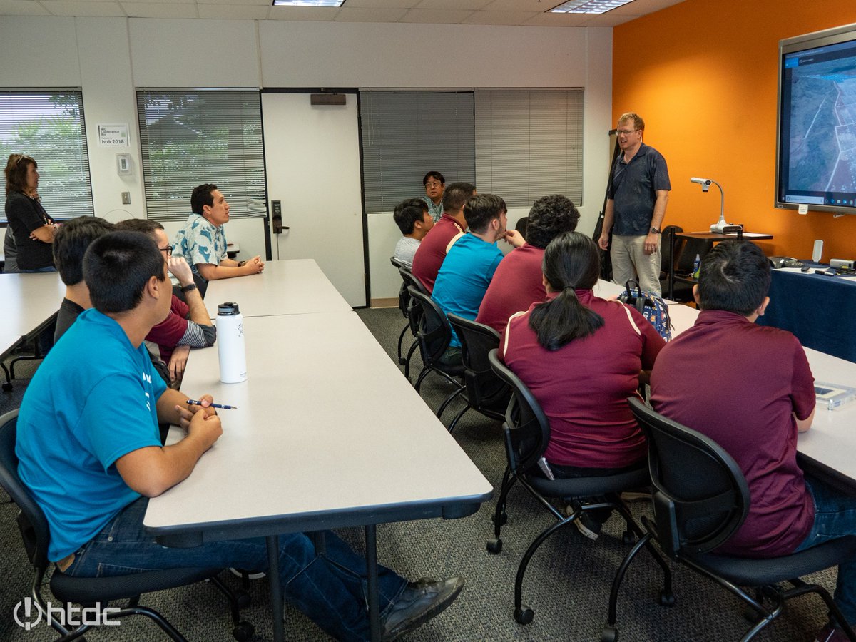 HTDCorg's tweet photo. Castle HS @CastleHSKnights visits the Manoa Innovation Center. Mahalo to Tritium3 and @devleaguehawaii for the presentations and tour!

#htdcorg #mic96822 https://t.co/lvWeBOPOSd